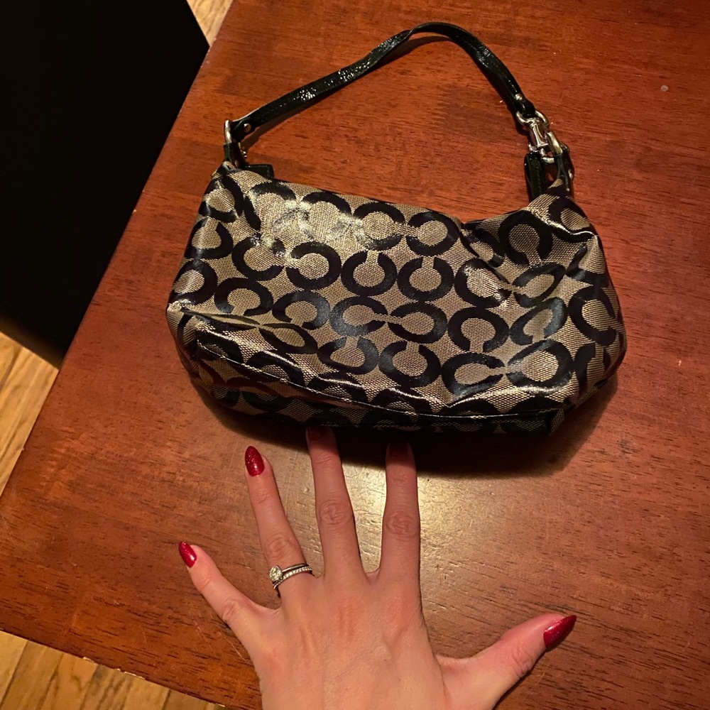 Coach Purse 👜 - Picture 2 of 4
